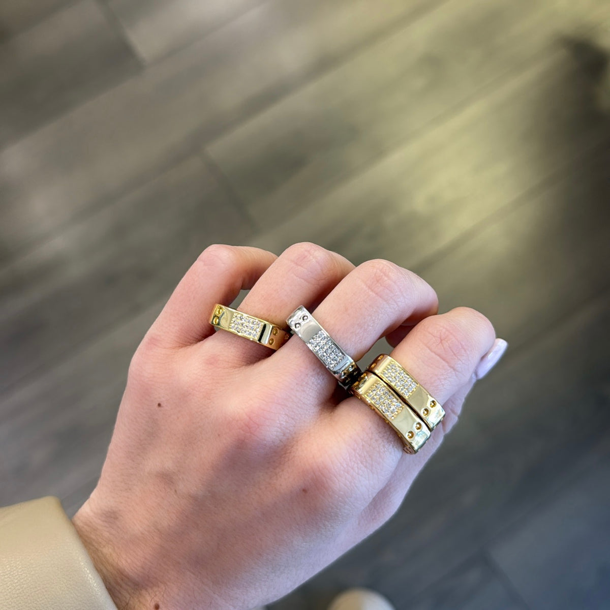 Tina ring
