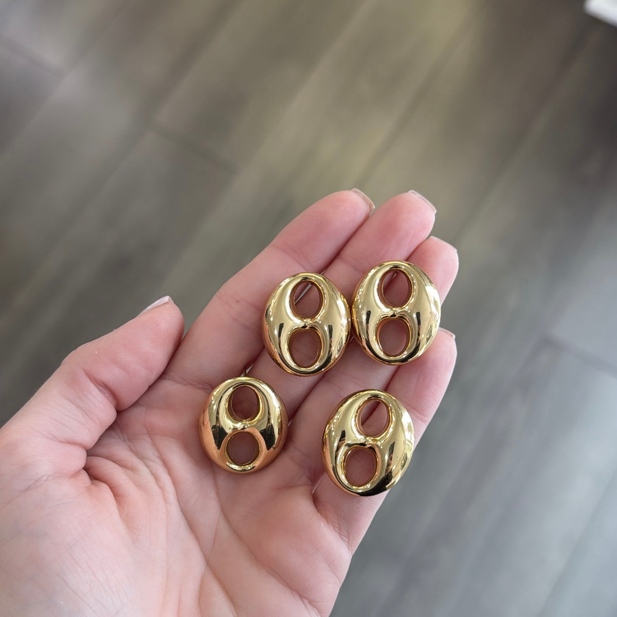 Essential earrings