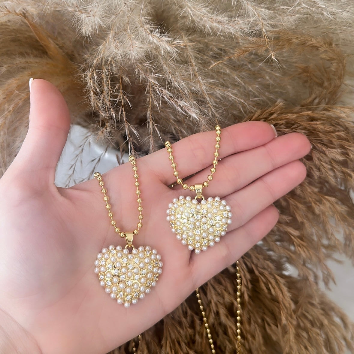 Alb necklace
