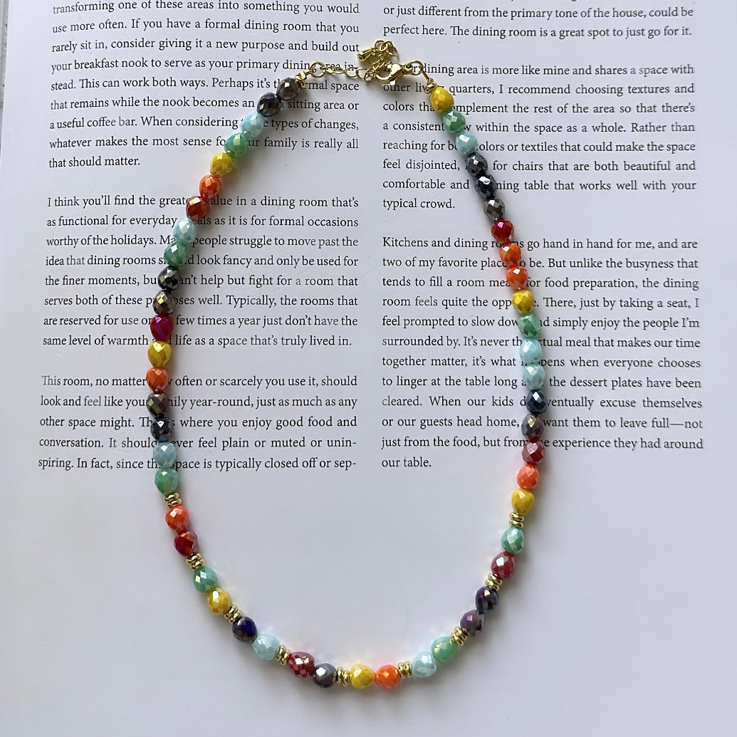 Multicolor choker