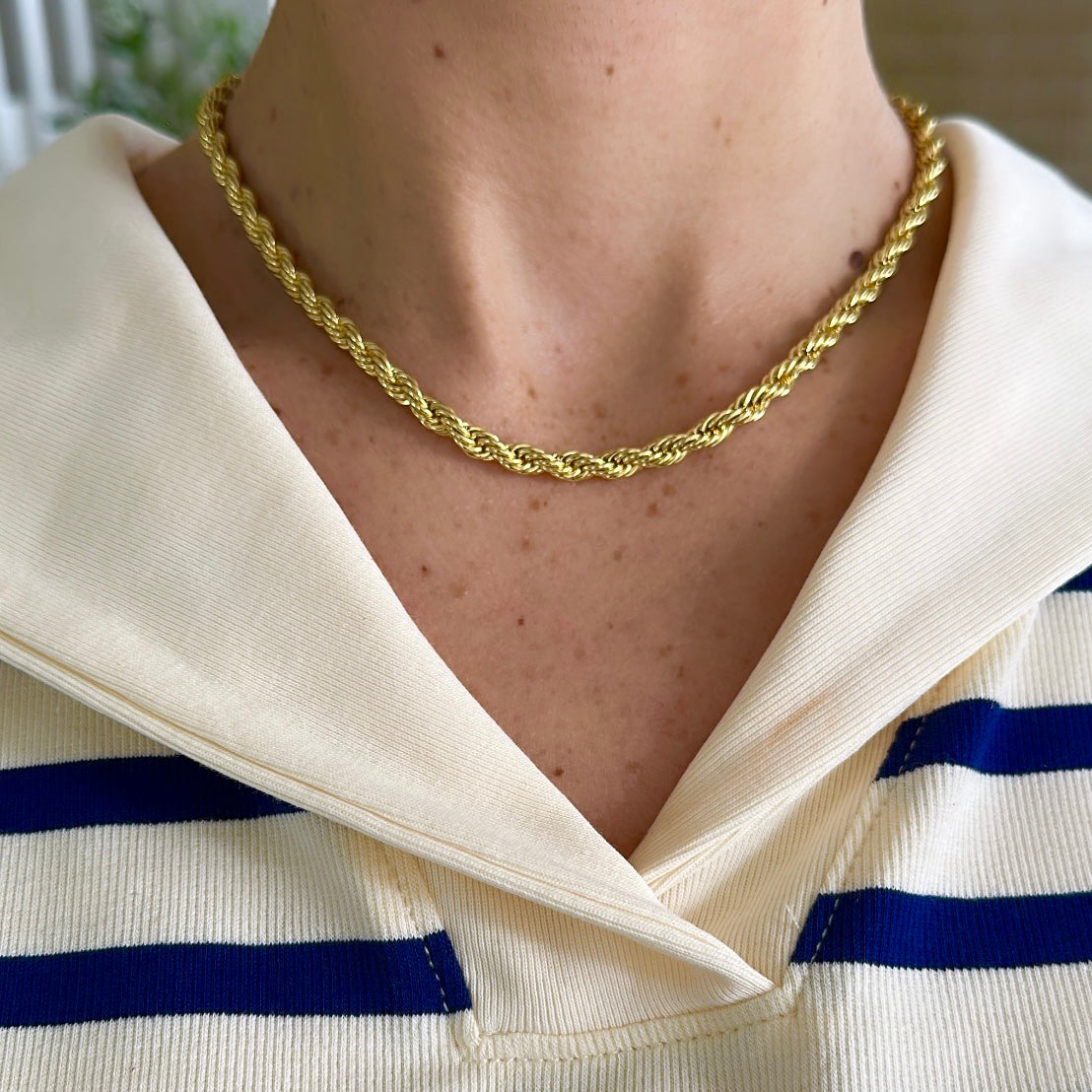 Ilia necklace