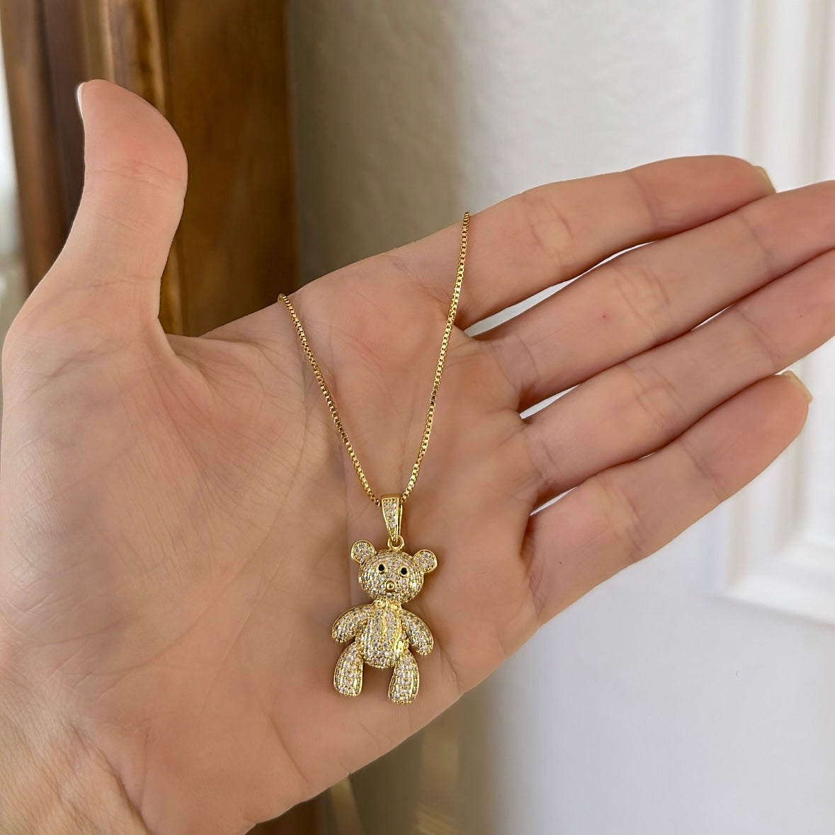 Shiny bear necklace