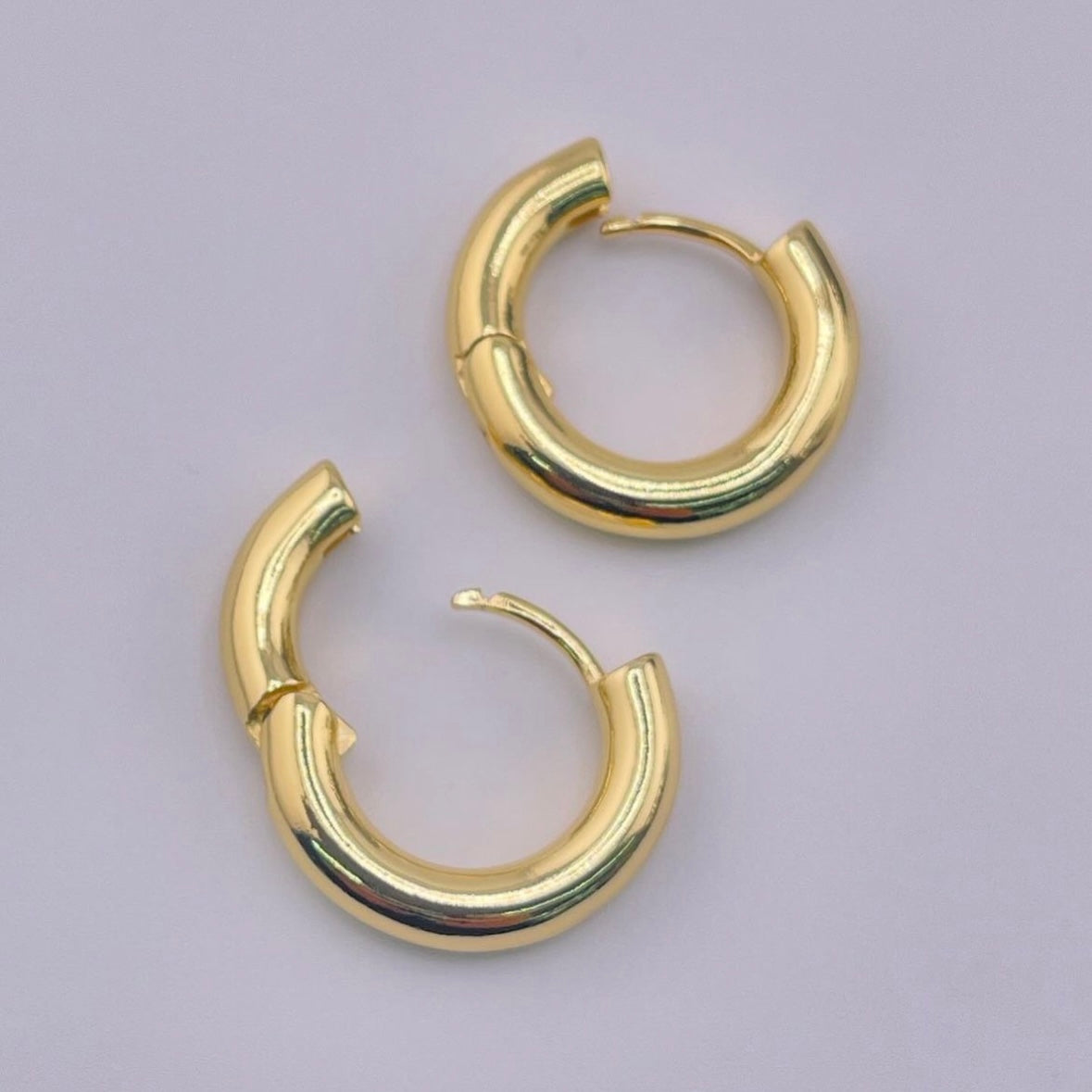 Zuzu hoops
