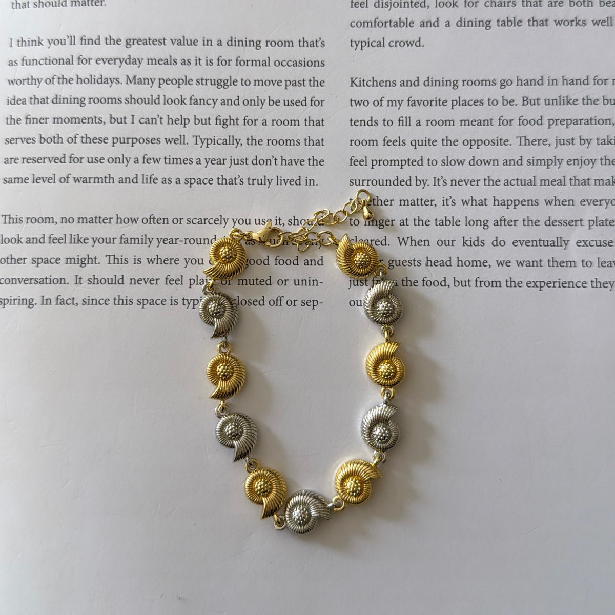 Snail bracelet