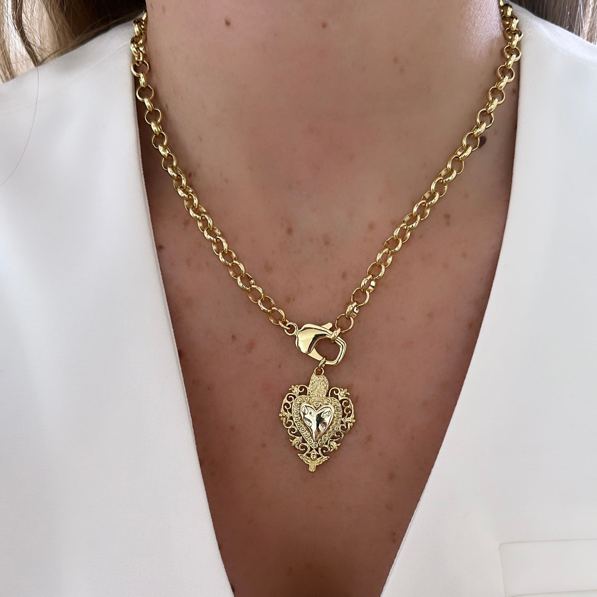 Anto necklace