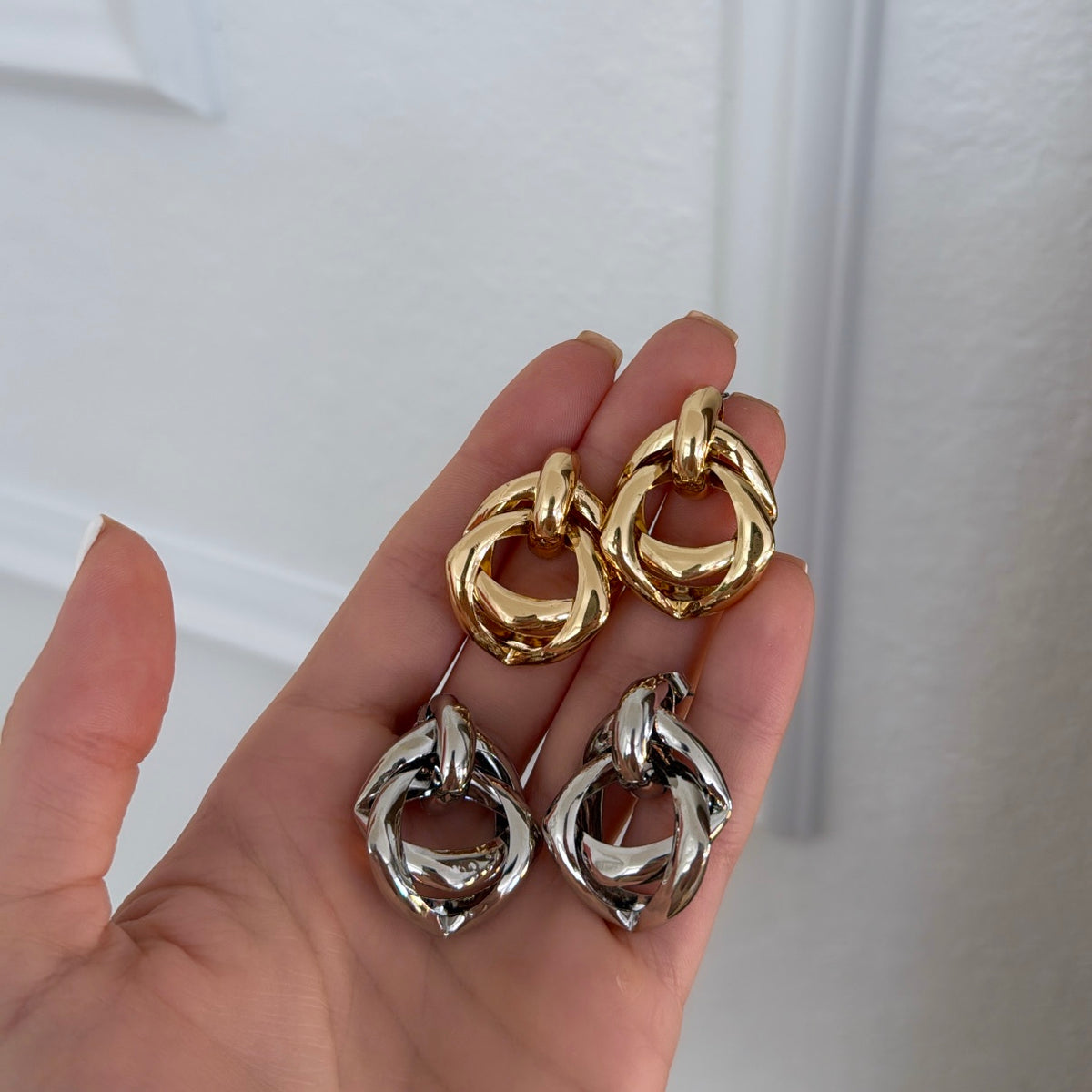 Knot earrings