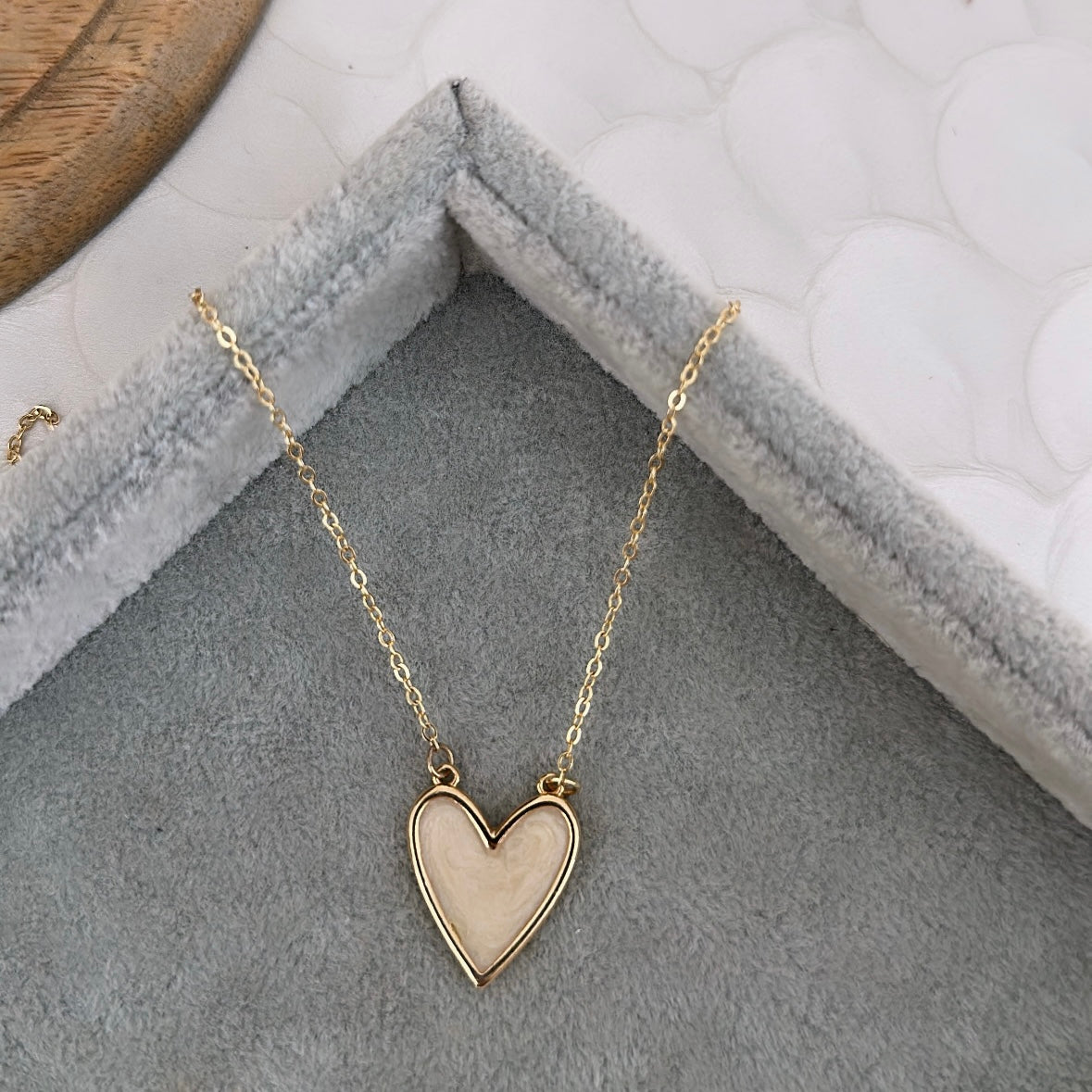 Beige heart