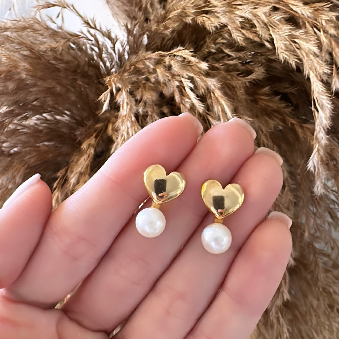 Heart/pearl earrings