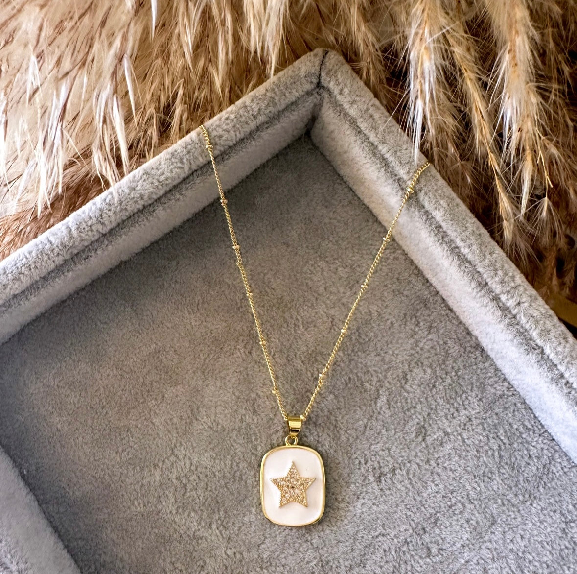 White star necklace