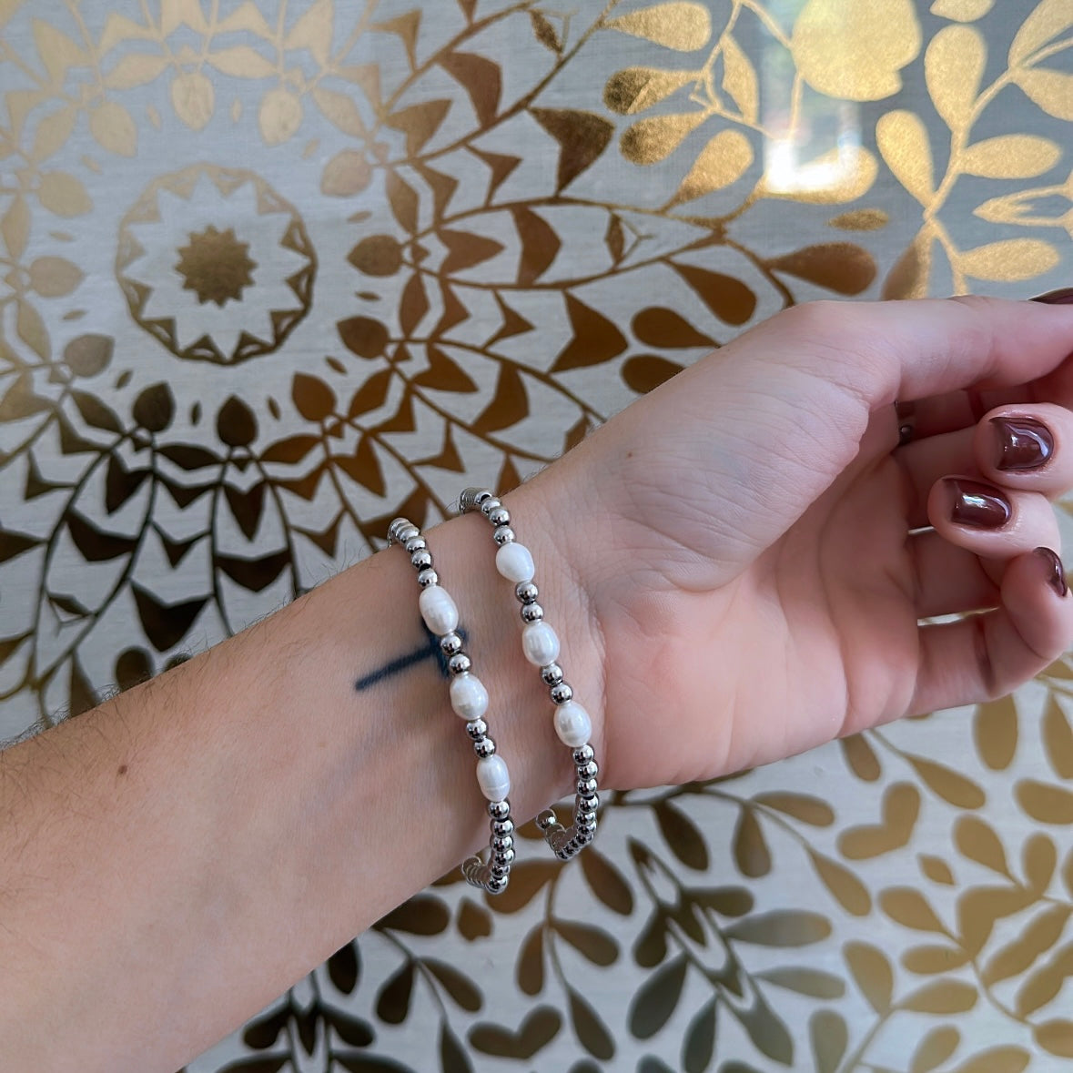 Alb bracelet