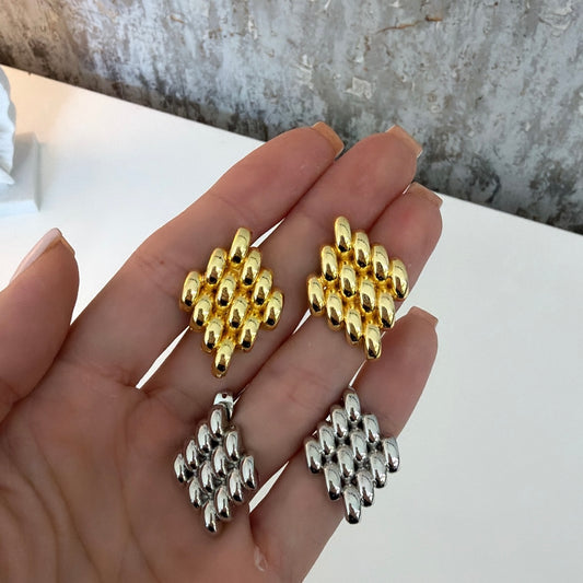Classic earrings