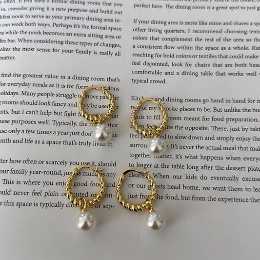Amelia earrings