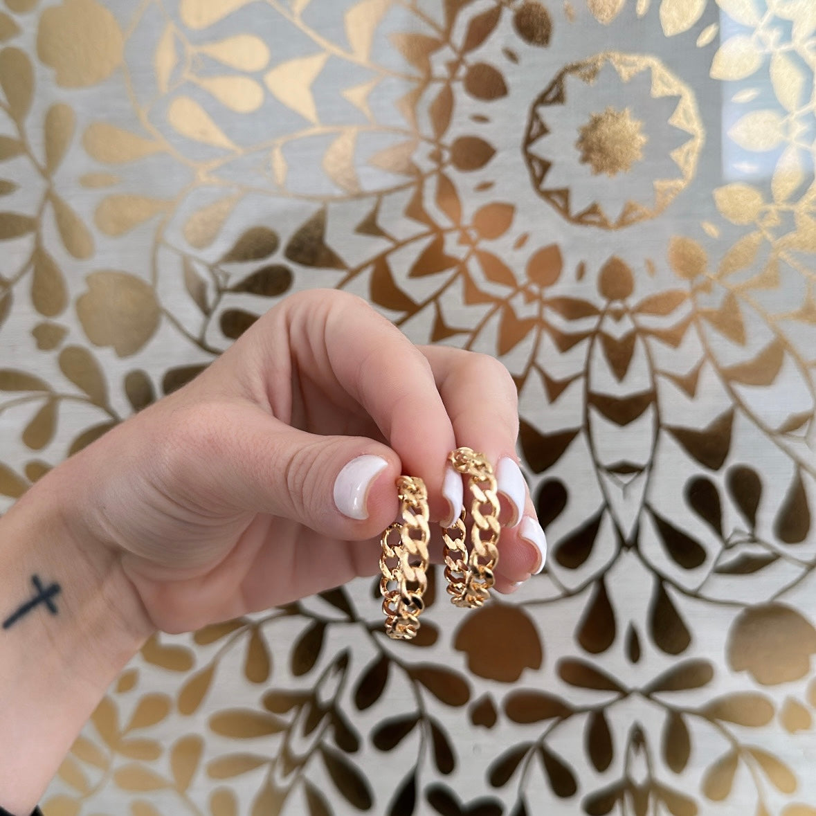 Chain hoops