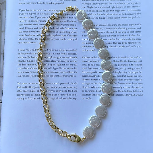 Round pearls necklace