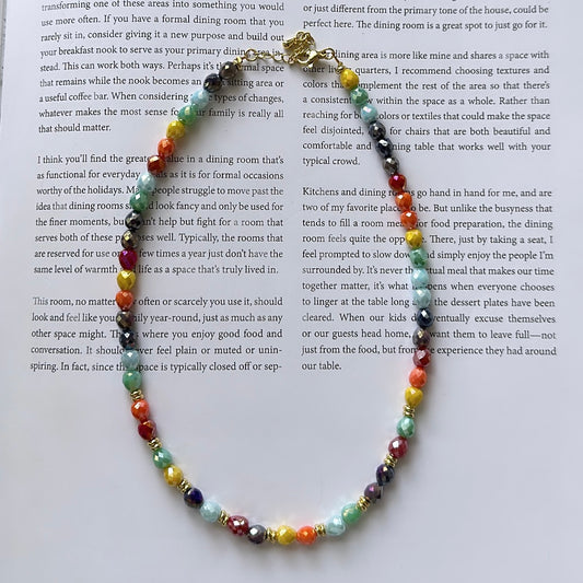 Multicolor choker