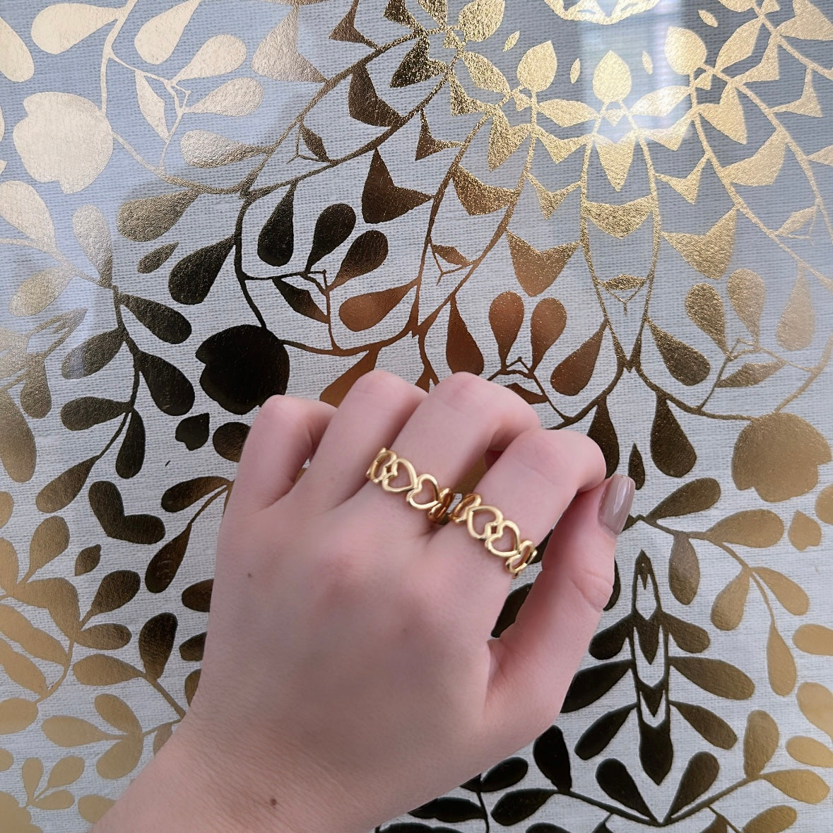 Golden hearts ring