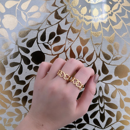 Golden hearts ring