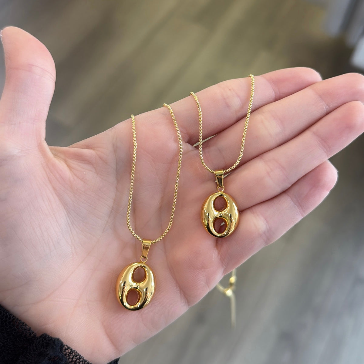 Essential necklace