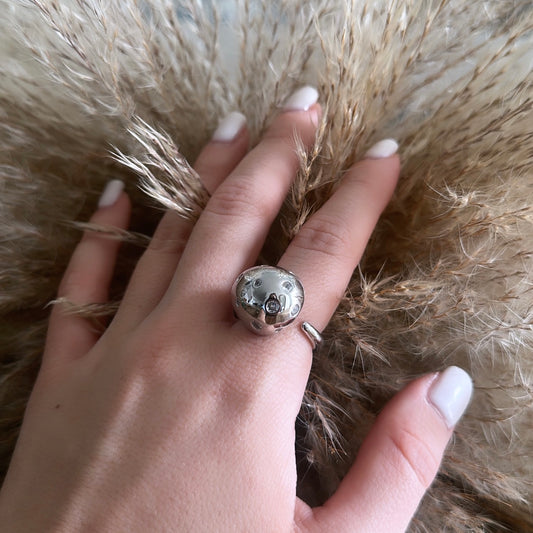 Silver luxury ring