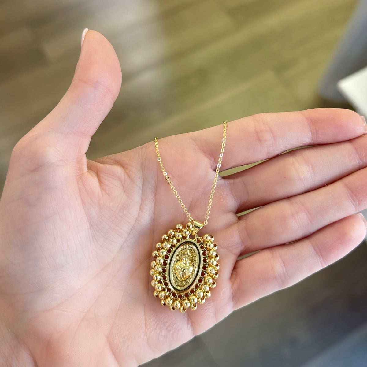Ac necklace 1