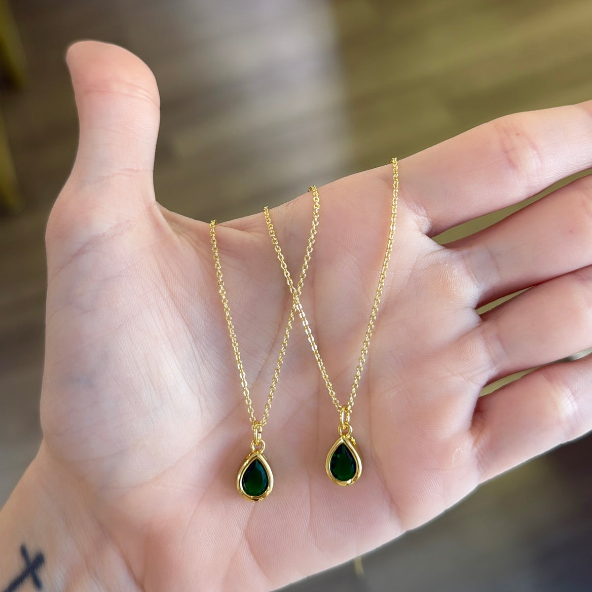 Green crystal necklace
