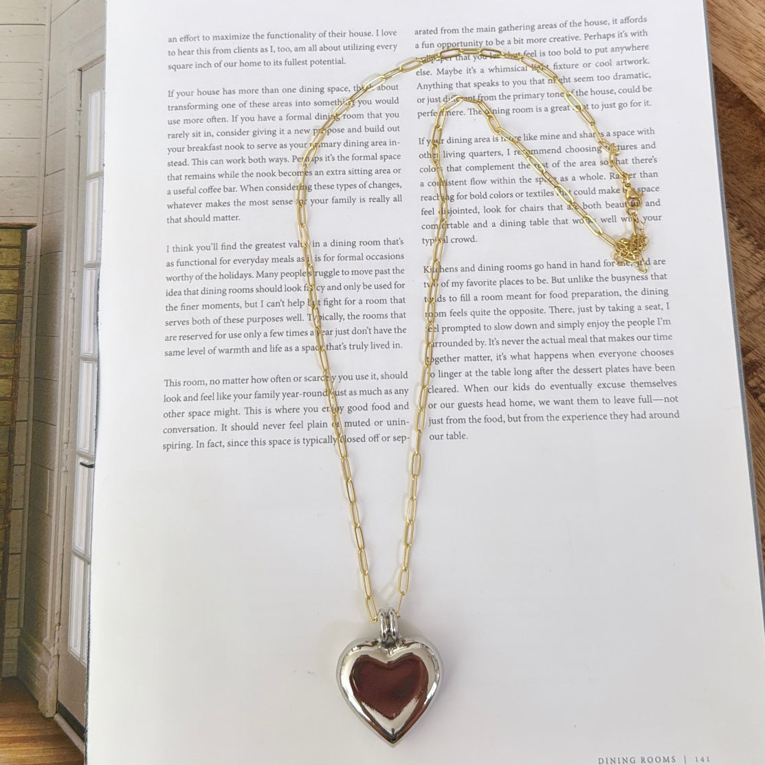 Vane necklace