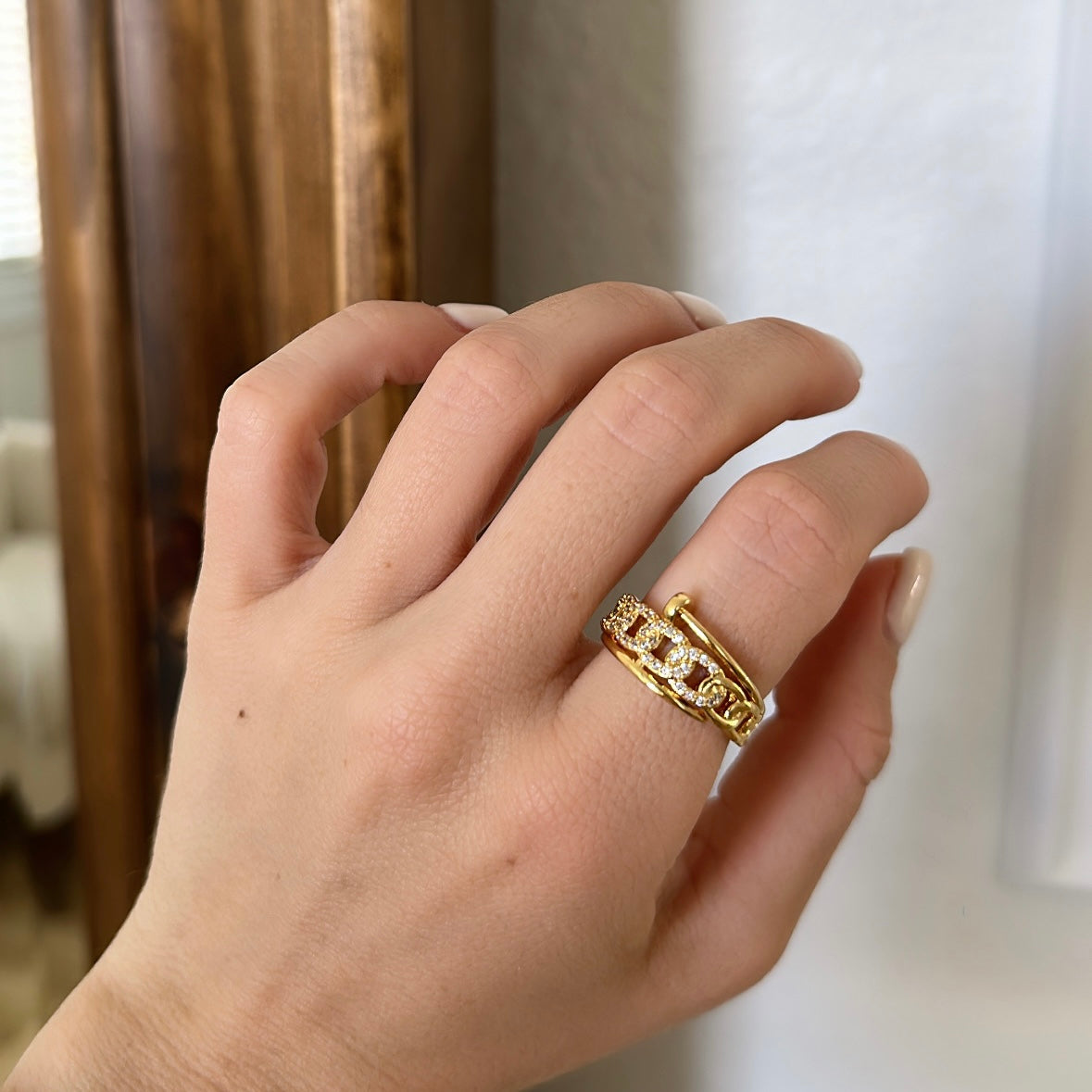Carmelina ring