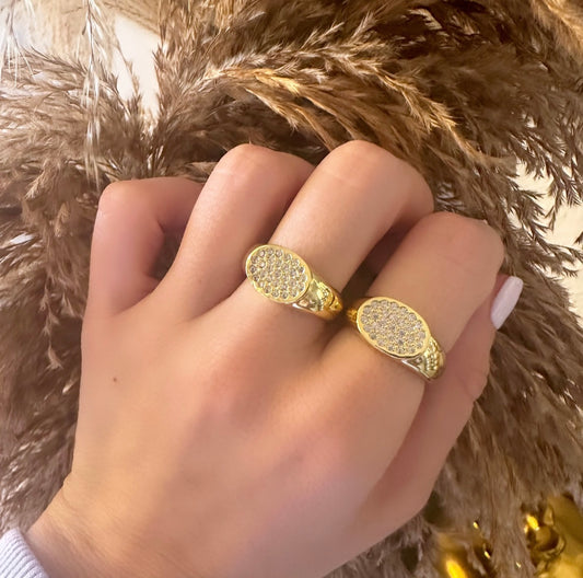 Amelia ring