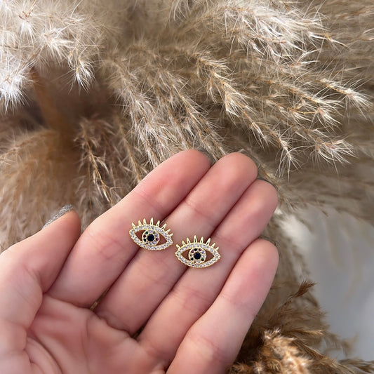 Eye earrings