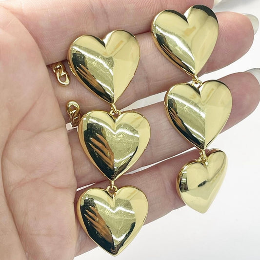 Heartbeat vibes earrings