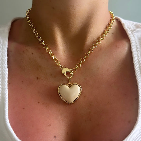 Beige heart necklace