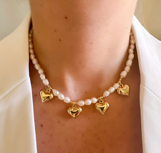Small hearts necklace