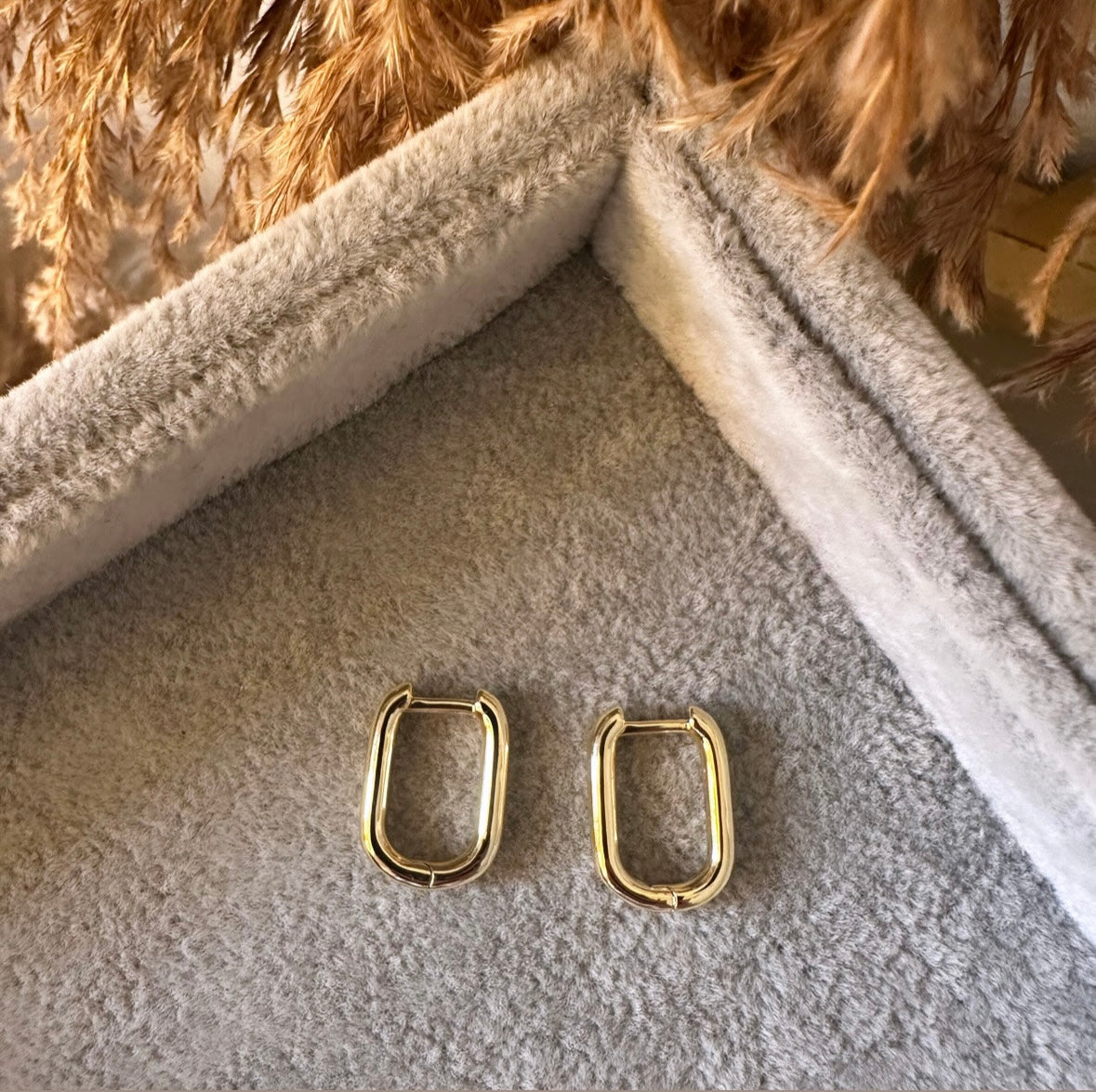 Plain hoops